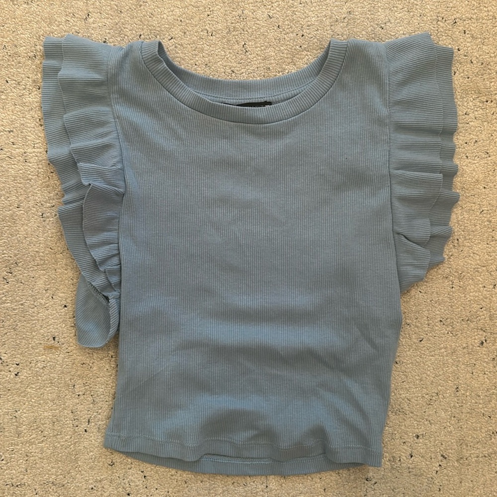 Zara ruffle sleeve cropped shirt size small